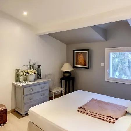 Ferienhaus Belle Maison En Centre Cannes - 6 Couchages